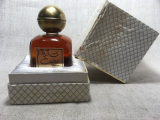 Парфумерія Kesma Cairo кришка, що прикручується Parfum 60мл з коробкою Вінтажна парфумерія